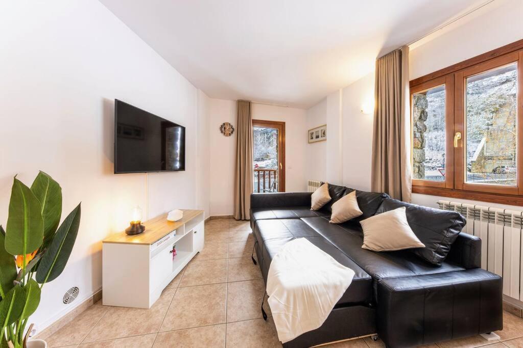 R Valle De Incles-Grandvalira Free Parking Канило Екстериор снимка